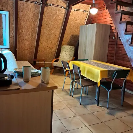 山林小屋 Wakacyjne Nad Jeziorem *